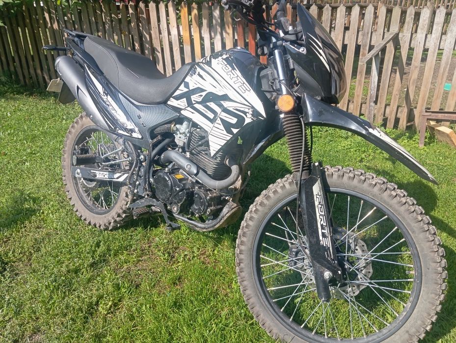 Продам мотоцикл Forte 250