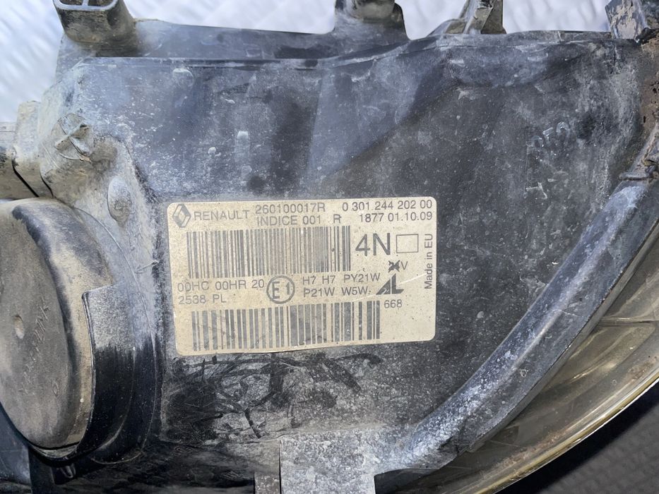 Фара передня права Рено Меган 3