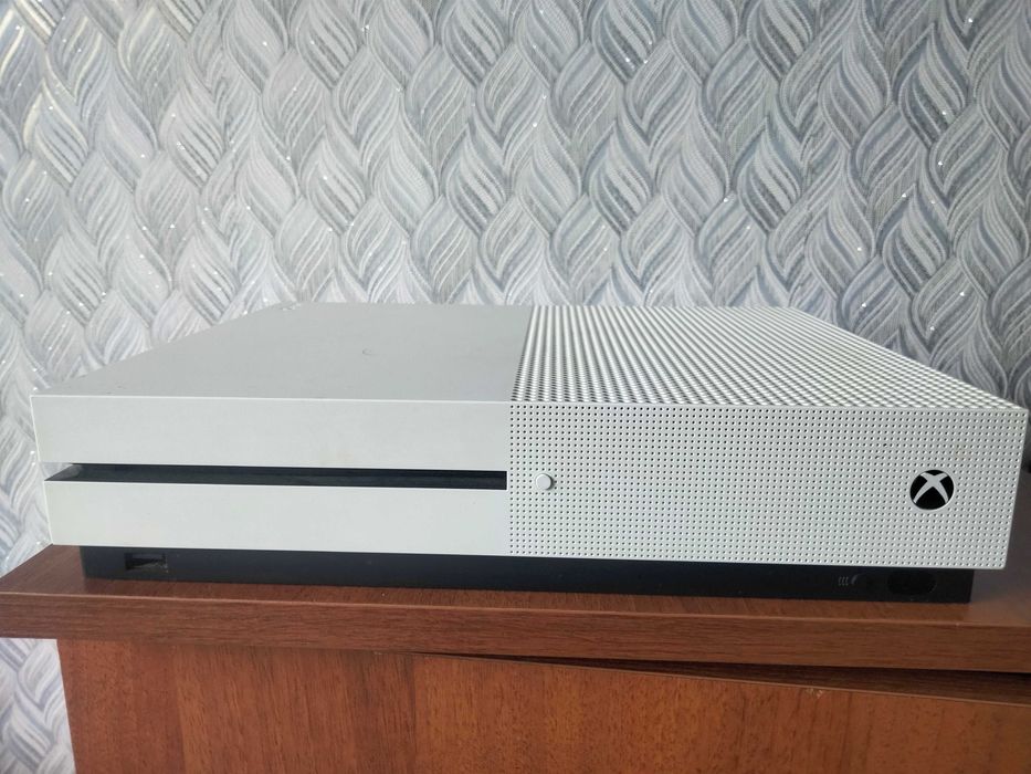XBOX One S 512gb