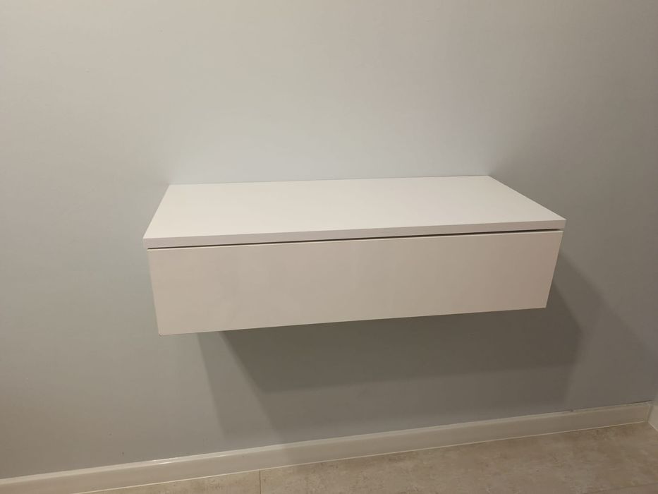 Toaletka biała połysk