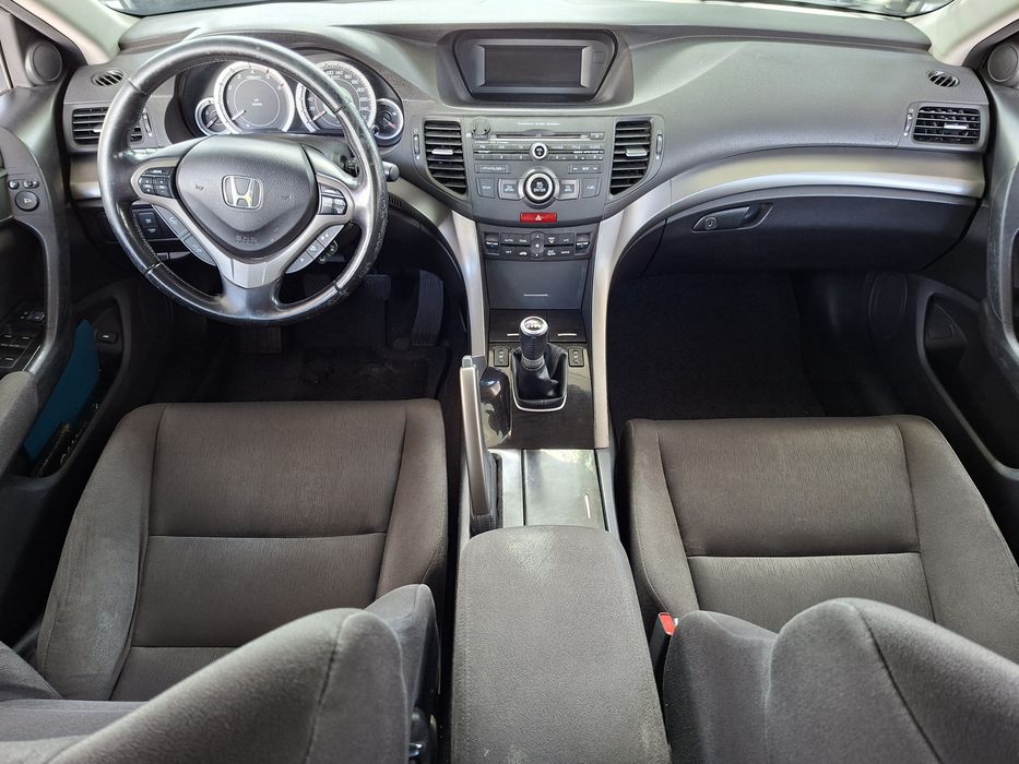 Honda Accord Tourer 2.2 i-DTEC - Conforto e Fiabilidade