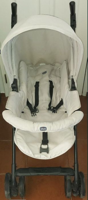 Carrinho  de bebé Chicco e outro...