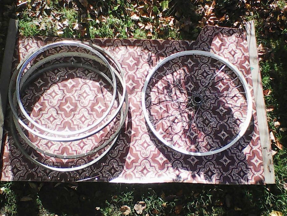 Продам колесо заднє 28-ка