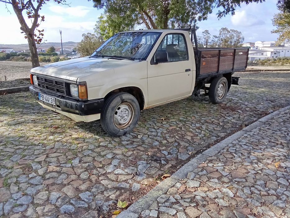 Vendo ou troco Nissan d21