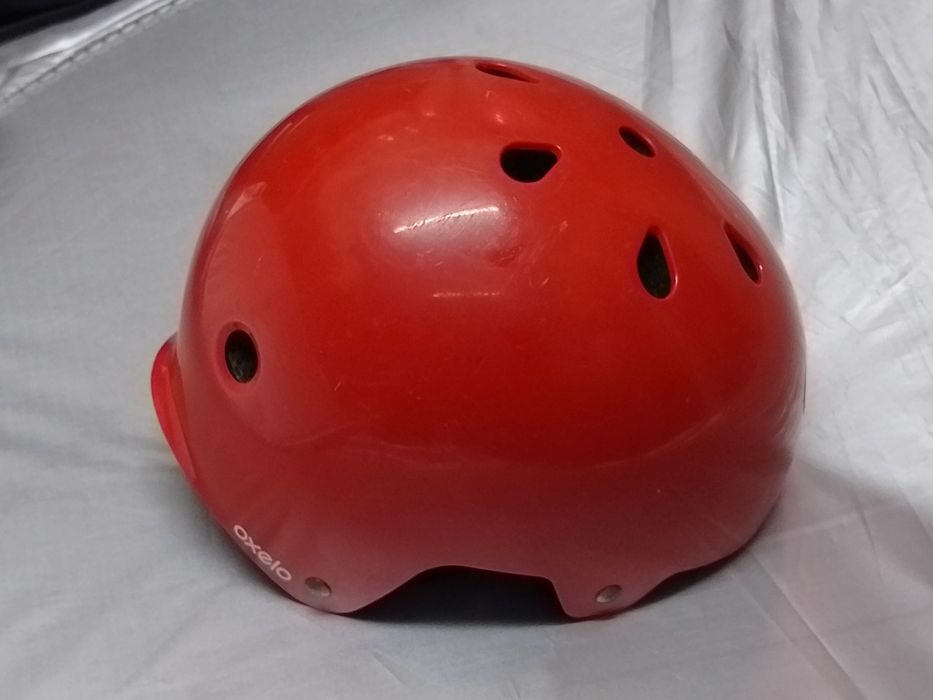 Capacete Infantil Oxelo (Decathlon) Vermelho – Skate / Trotinete / Bicicleta