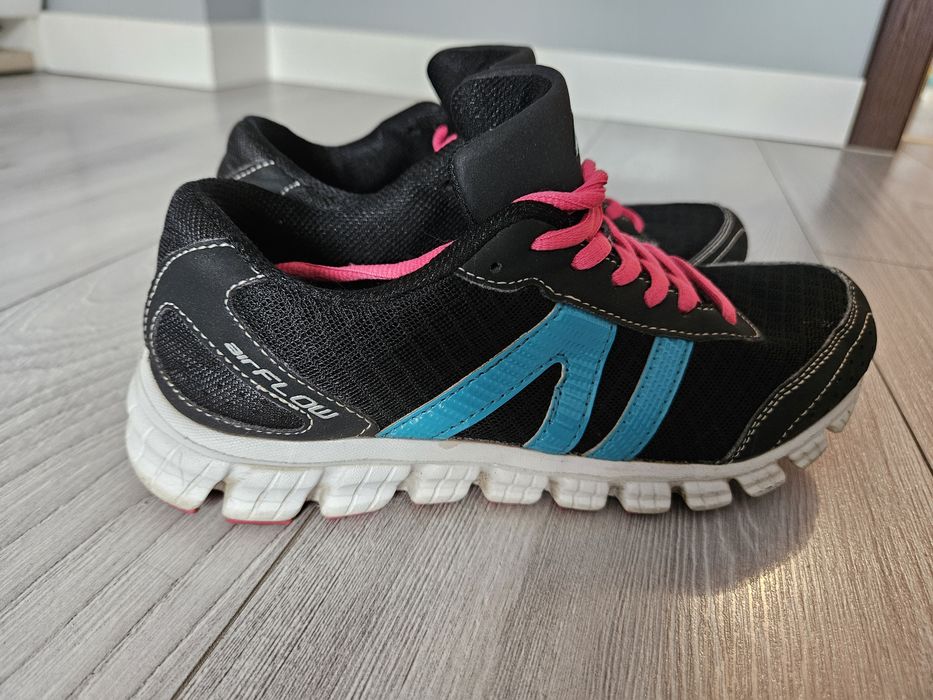 Adidasy damskie 4F 36