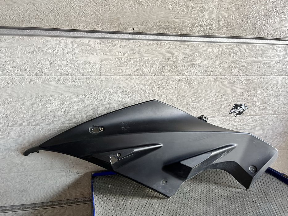 Lewy boczek owiewka osłona pług yamaha yzf r 125 lewa