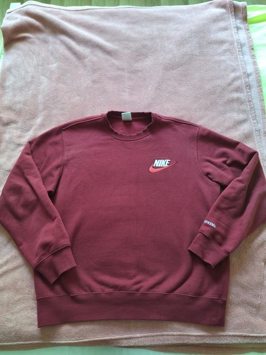 Nike x supreme crewneck