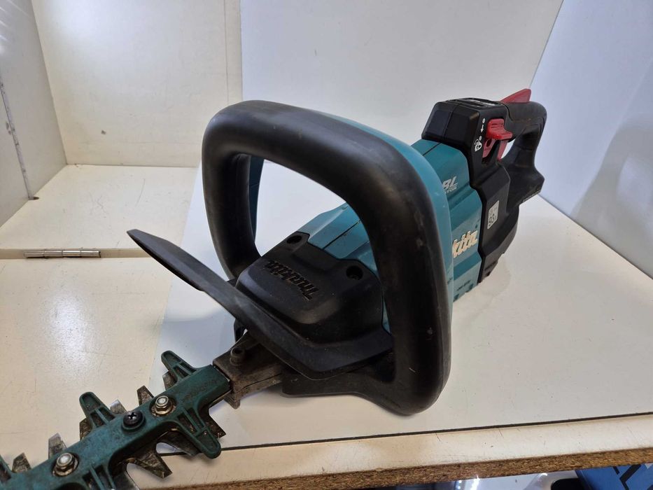 Nożyce akumulatorowe do żywopłotu Makita DUH601Z