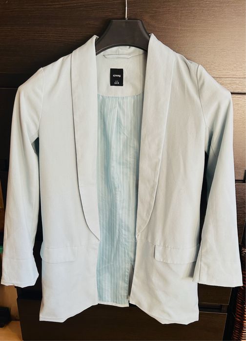 Błękitna miętowa turkusowa marynarka