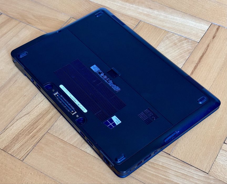 Dell LATITUDE E7250 - 8 GB RAM - SSD 500GB - wbudowany modem LTE