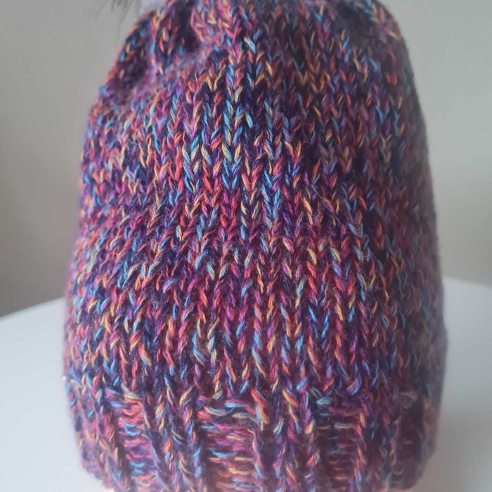 Czapka z pomponem handmade