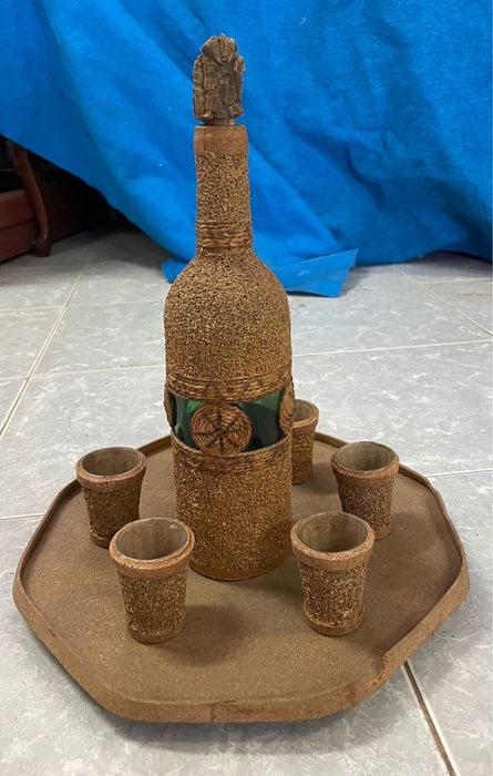 Conjunto de garrafa +6 copos decorativos