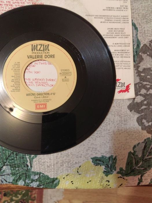 Valerie Dore-Wrong Direction, 7"singiel winylowy Italo disco