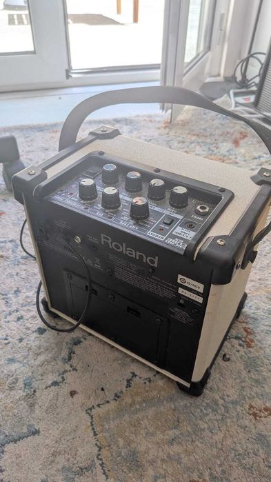 Roland Micro Cube GX amplificador guitarra