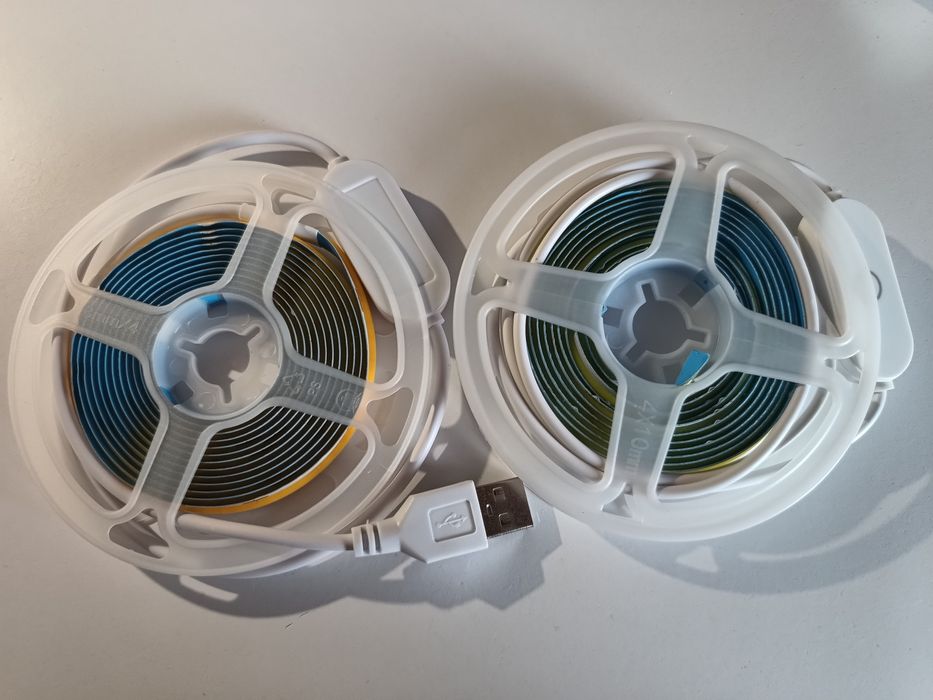 LED стрічка з USB жовтого та білого кольорів