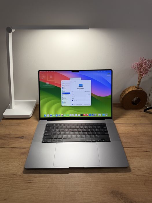 MacBook Pro 16 2021 32GB RAM 512GB SSD 85%