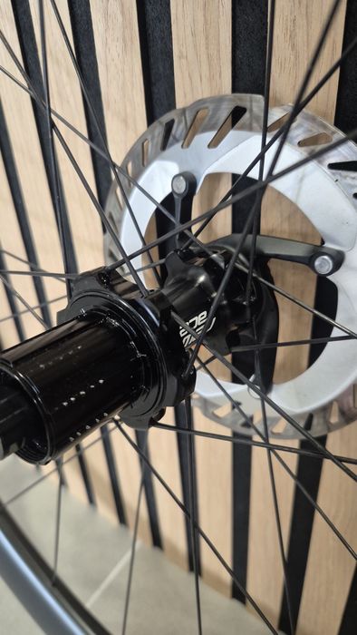 Rodas New Race C4R com discos