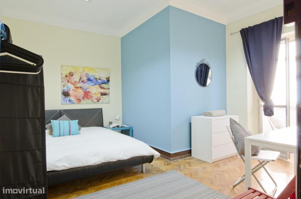 Quarto - localizado em Alcântara Lisbon