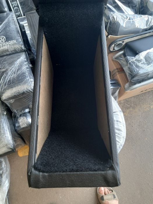 Подлокотник ваз 2115