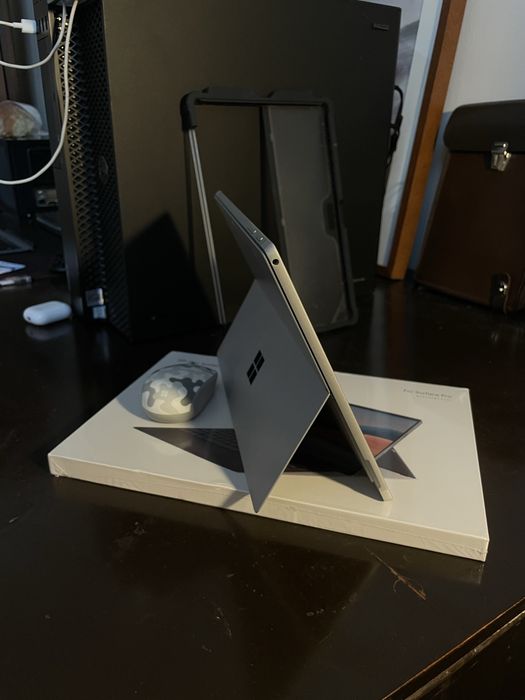 Microsoft Surface 7 pro 256GB