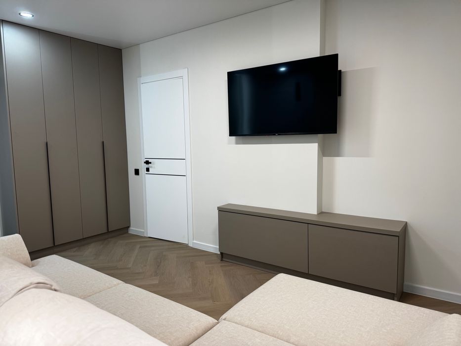 продаж 2 кім квартири в центрі