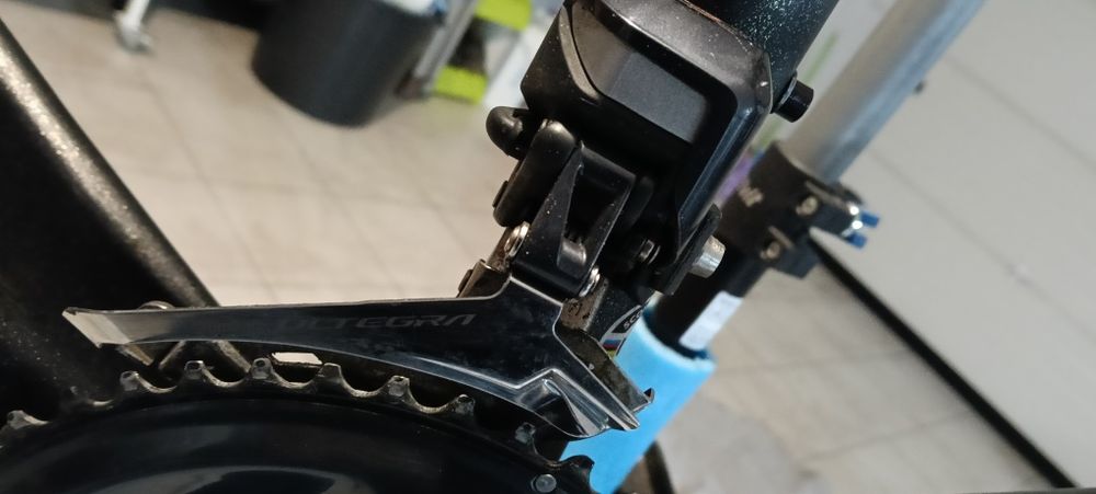 Grupo Ultegra 11v Di2 completo+ pedaleira Dura Ace