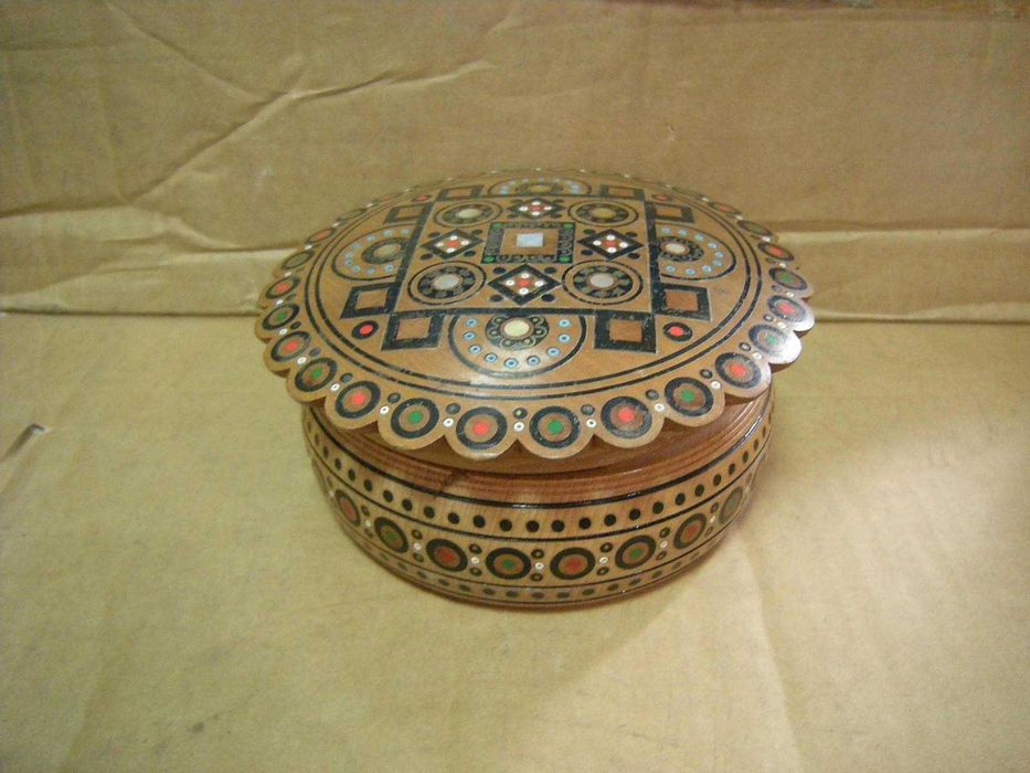 Шкатулка дерев'яна