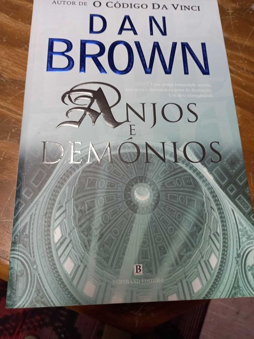 Livro: Anjos e Demónios - Dan Brown
