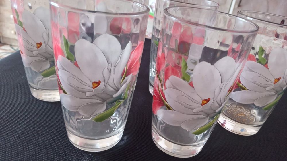 Продам посуд вживаний і новий.