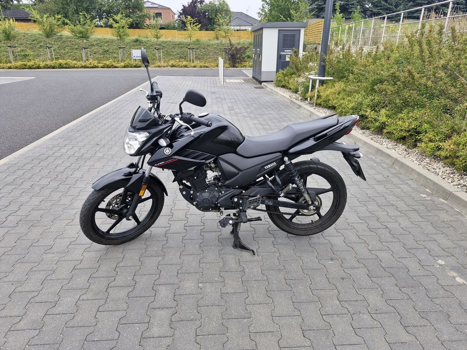 Motocykl Yamaha YS 125