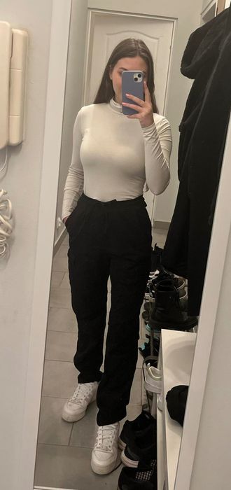 Spodnie cargo Bershka