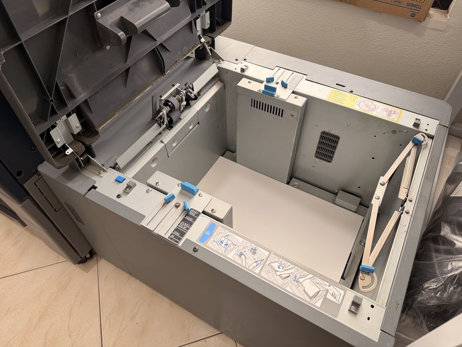 Konica Minolta bizhub PRO C1060L + gaveta alta capacidade | Produção profissional