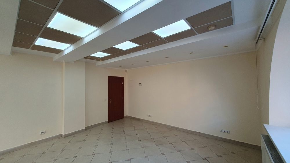 ПРОДАЖ КОМЕРЦІЙНОГО приміщення-комплексу в центральн. частині Мукачева