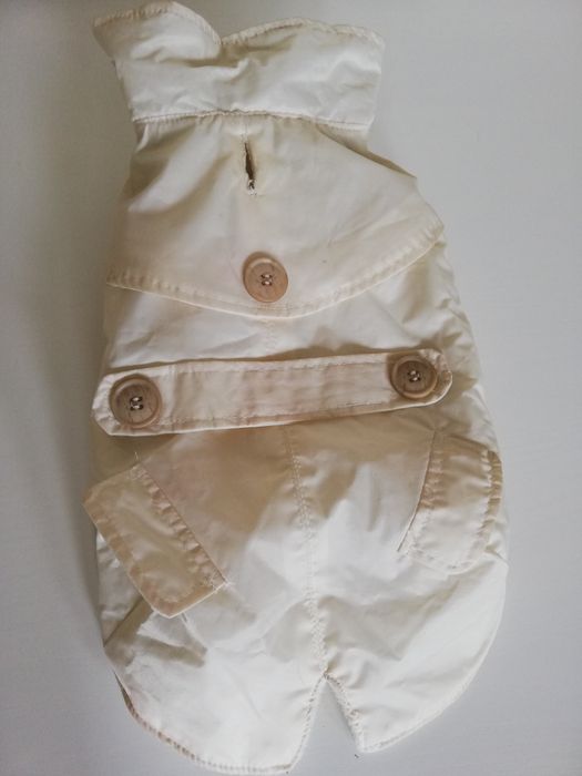 Capa de chuva  para cachorro/ escova de dentes