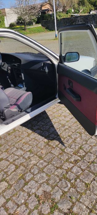 Toyota Corolla, carro robusto.