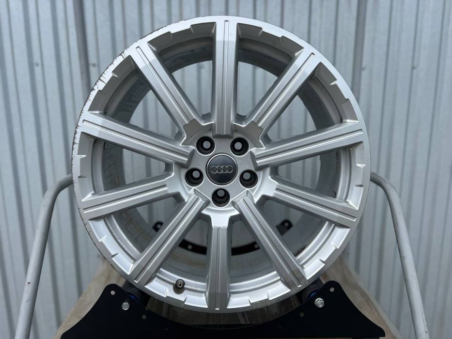 Диски Audi 9R20 5x112 ET33 DIA66.6 4M0601025AE