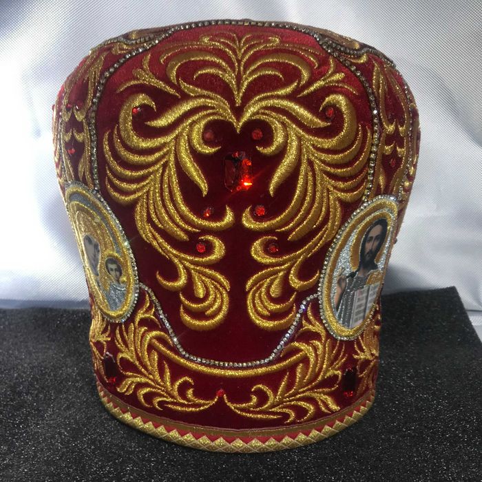 Мітра нова для священика