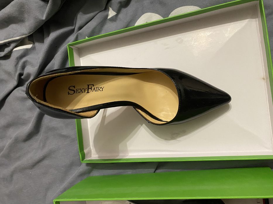 Туфлі лакові під Louboutin