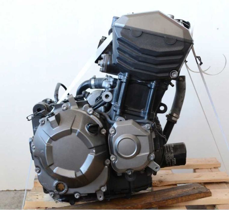 Kawasaki Z800 мотор в разборе