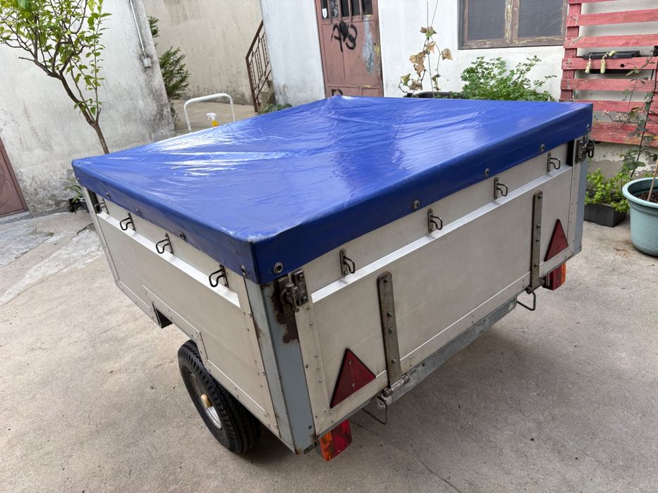 ATRELADO / REBOQUE 300KG com lona e pés de arrumação