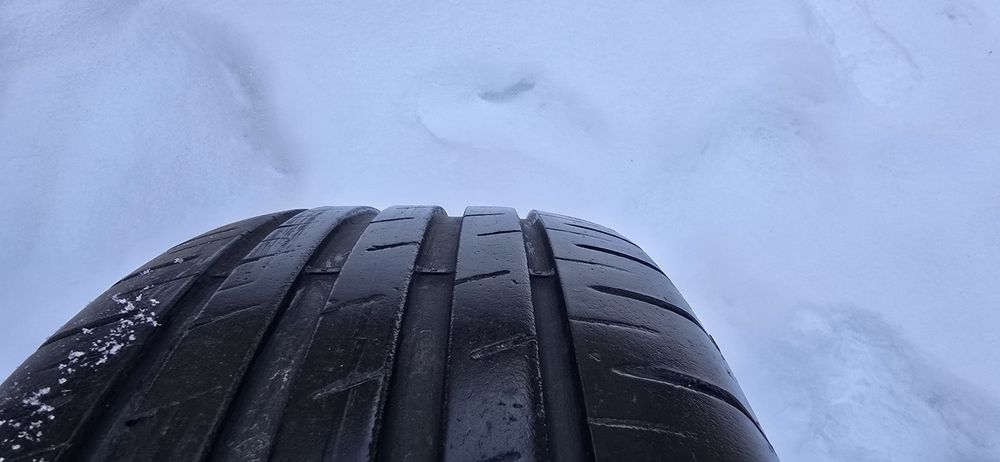Goodyear 215/65 R17 • 4 шт • 2022 рік • 5 мм • Літні шини для SUV