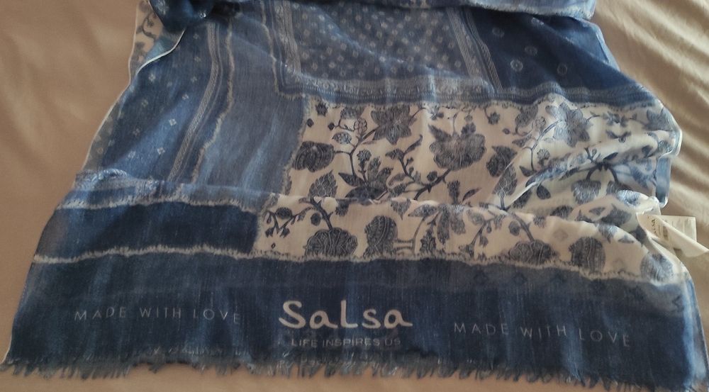 Encharpe marca Salsa