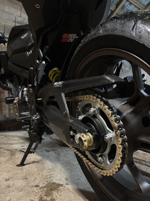 HONDA CB650R 2021- Muitos extras