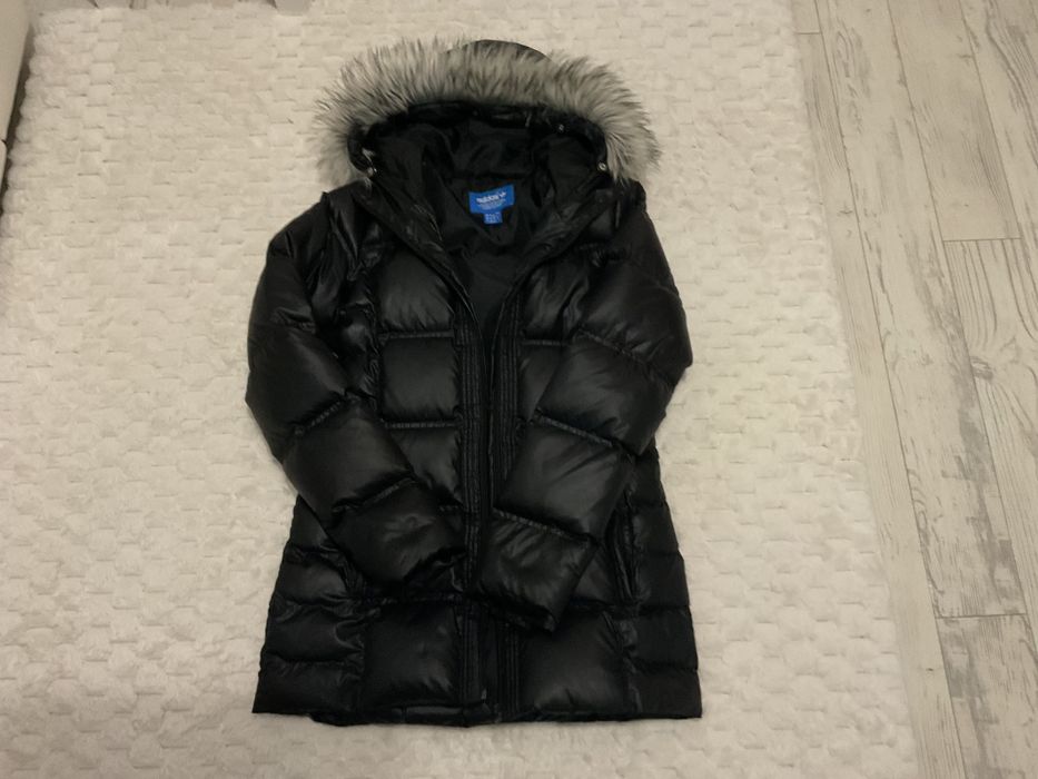 Damska kurtka puchowa Adidas