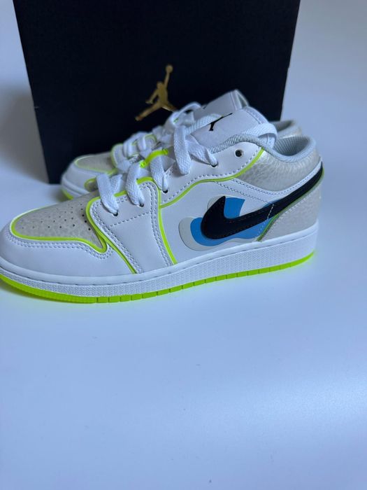Nowe Sneakersy dziecięce AIR JORDAN 1 LOW SE 36,5