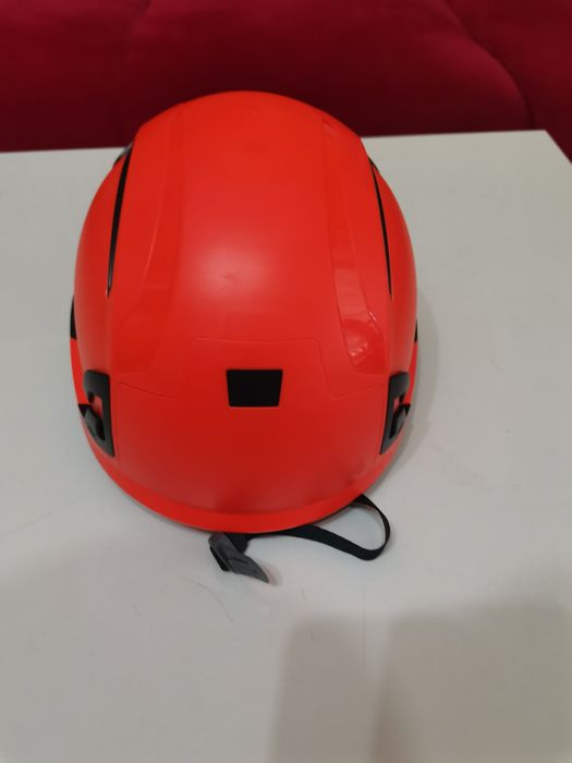Kask budowlany firmy JSP
