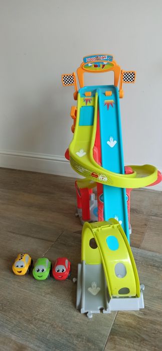 Zjeżdzalnia Smoby dla aut Vroom Planet Garaż Megajump