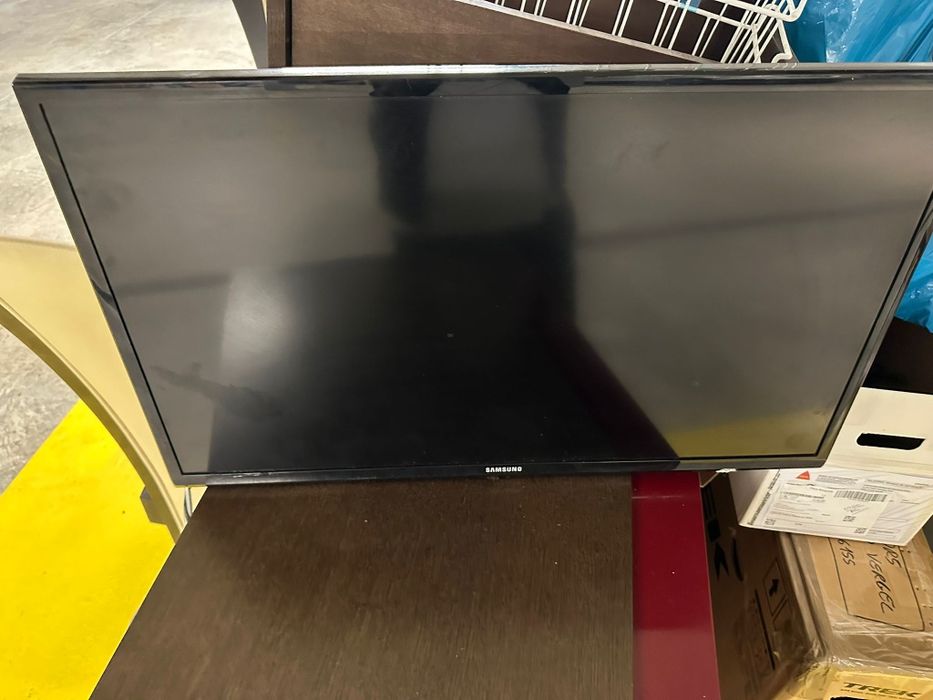 TV Samsung de 32 polegadas434318476722851840
