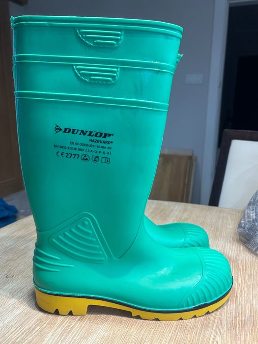 Kalosze Dunlop Hazguard - atest chemiczny. Rozmiar 46